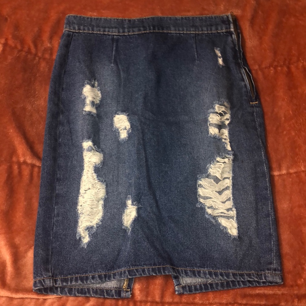 Distressed jean pencil skirt